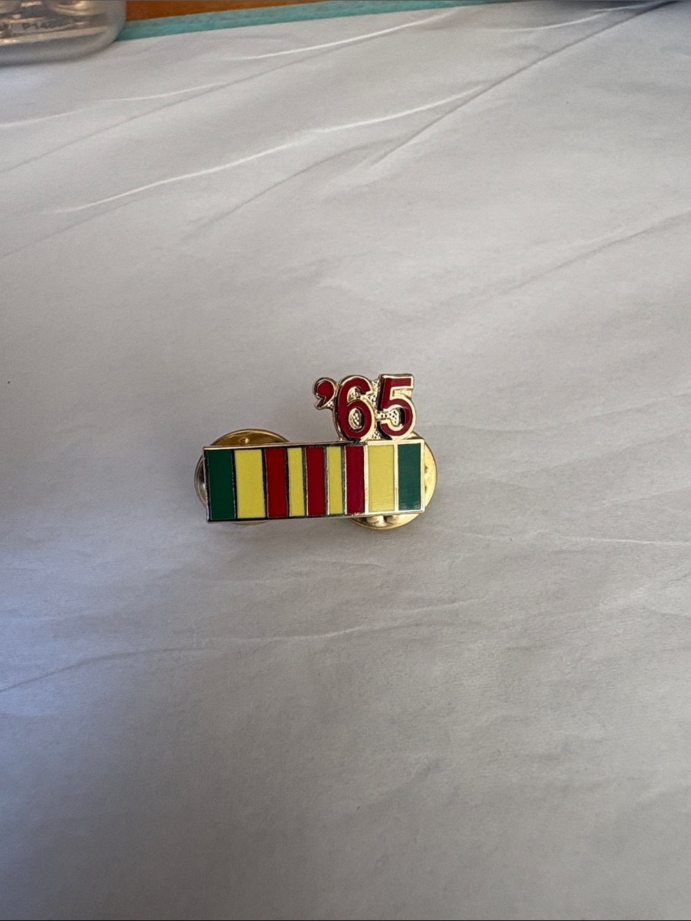 Military 1965 Vietnam Ribbon Hat Pin